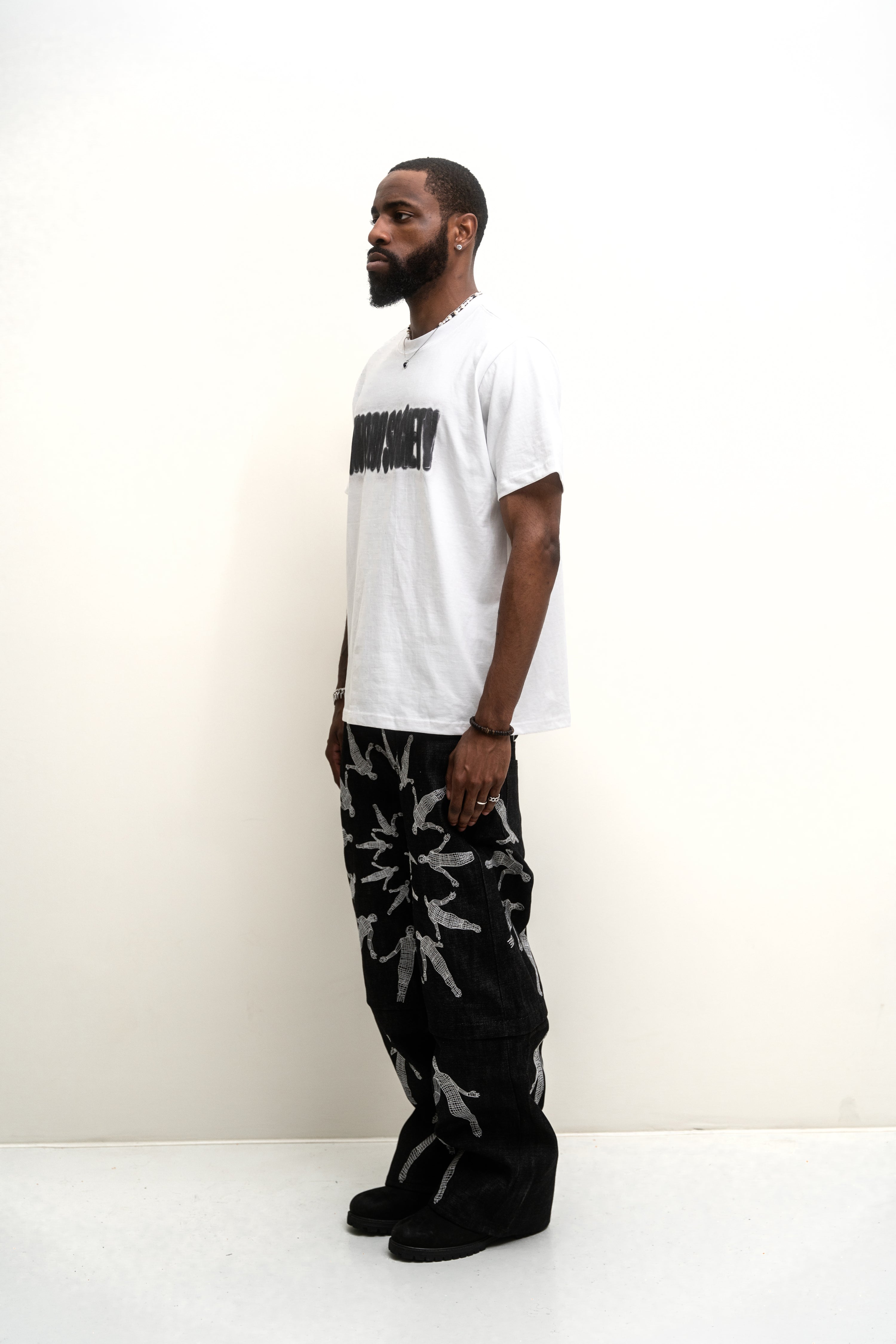 UNBORN SOCIETY SPRAY PAINT T-SHIRT (White)