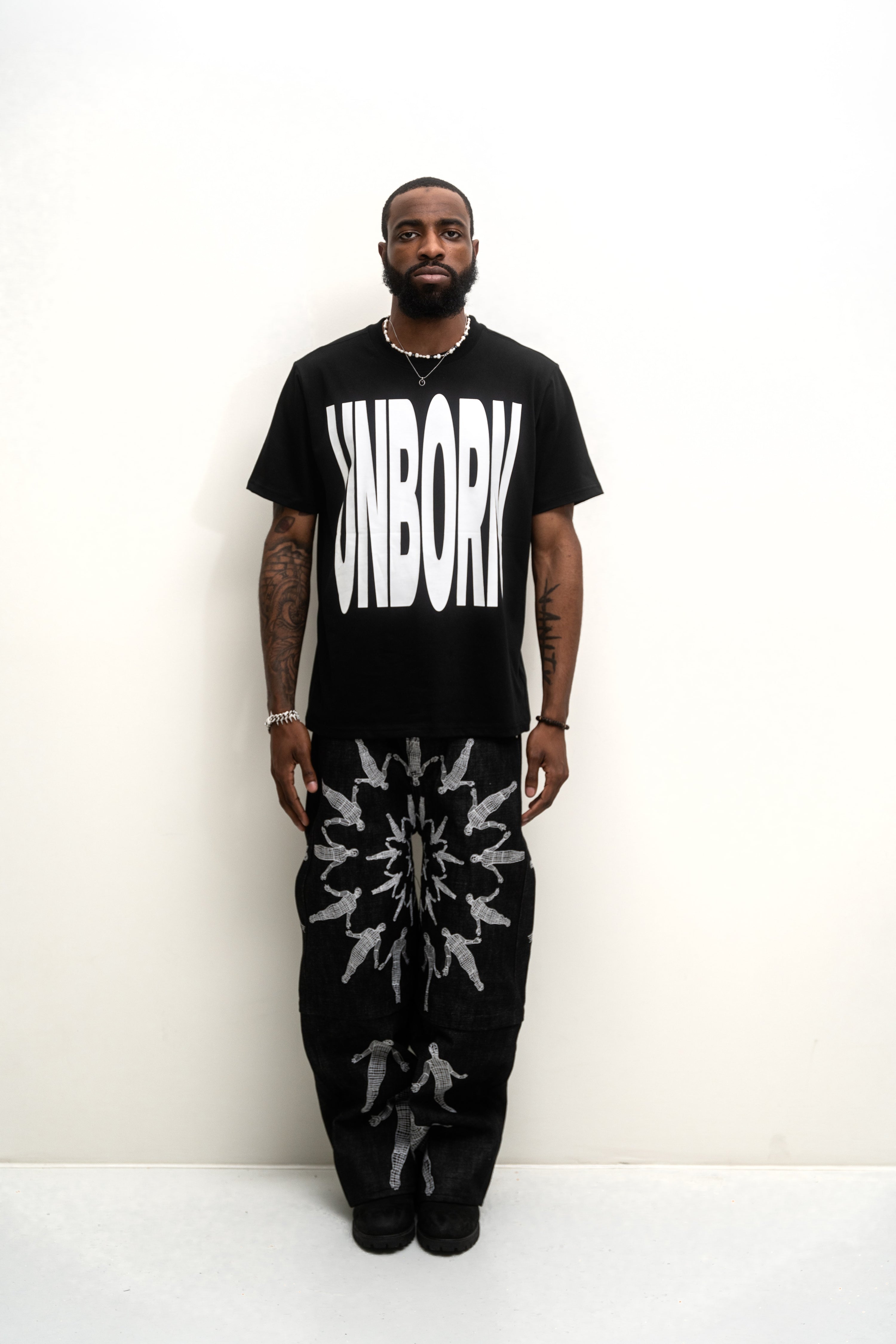 UNBORN LOGO T-SHIRT (Black)
