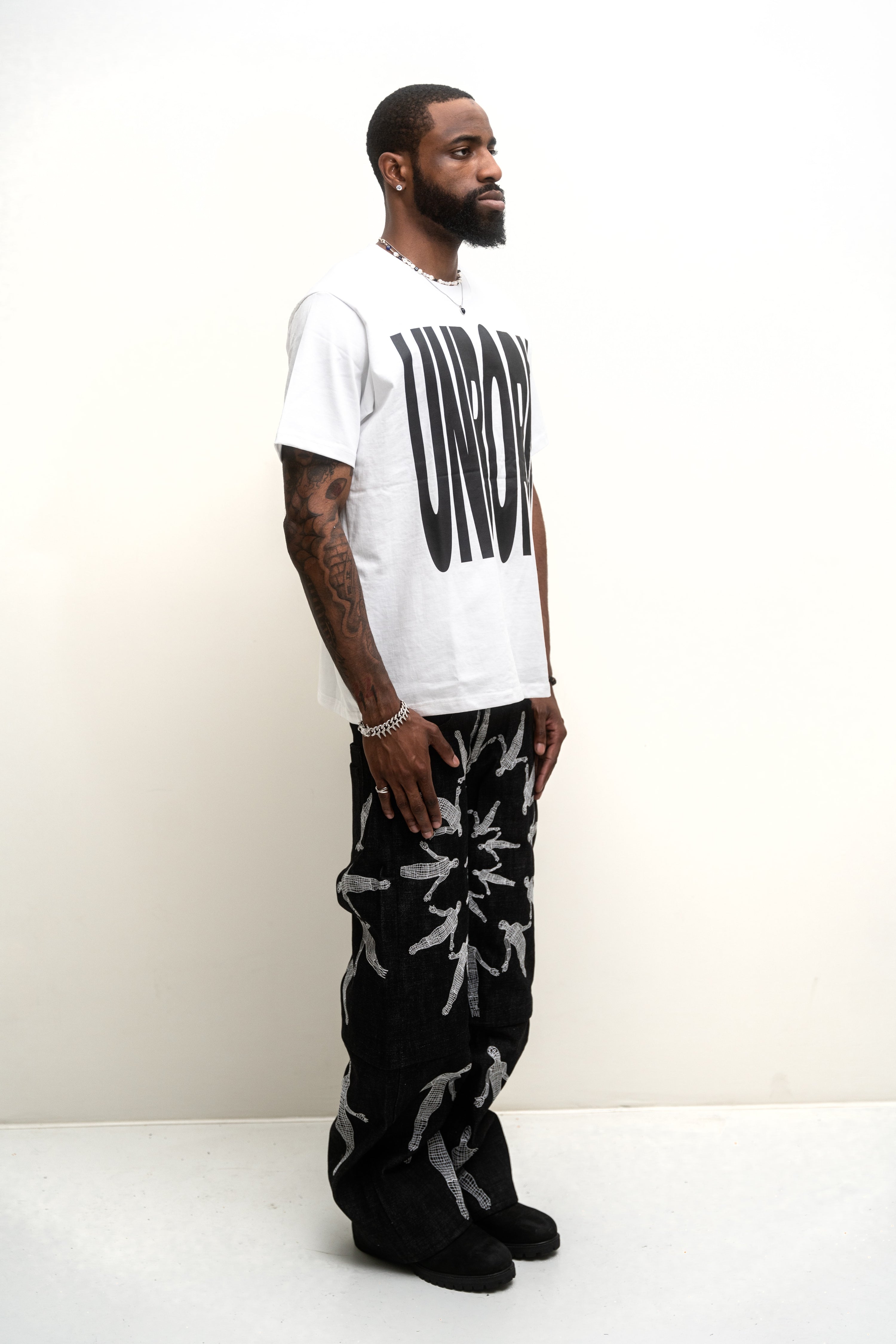 UNBORN LOGO T-SHIRT (White)