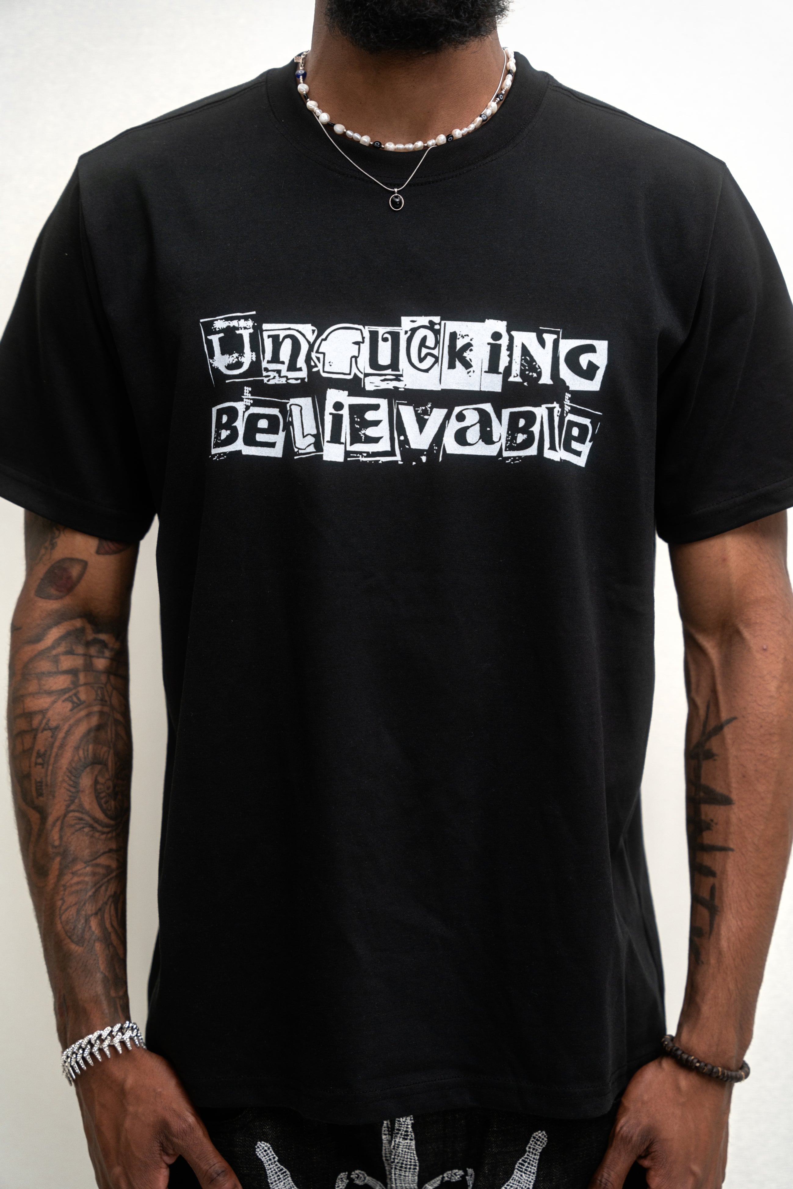 UNFUCKING BELIEVABLE LOGO T-SHIRT (Black)